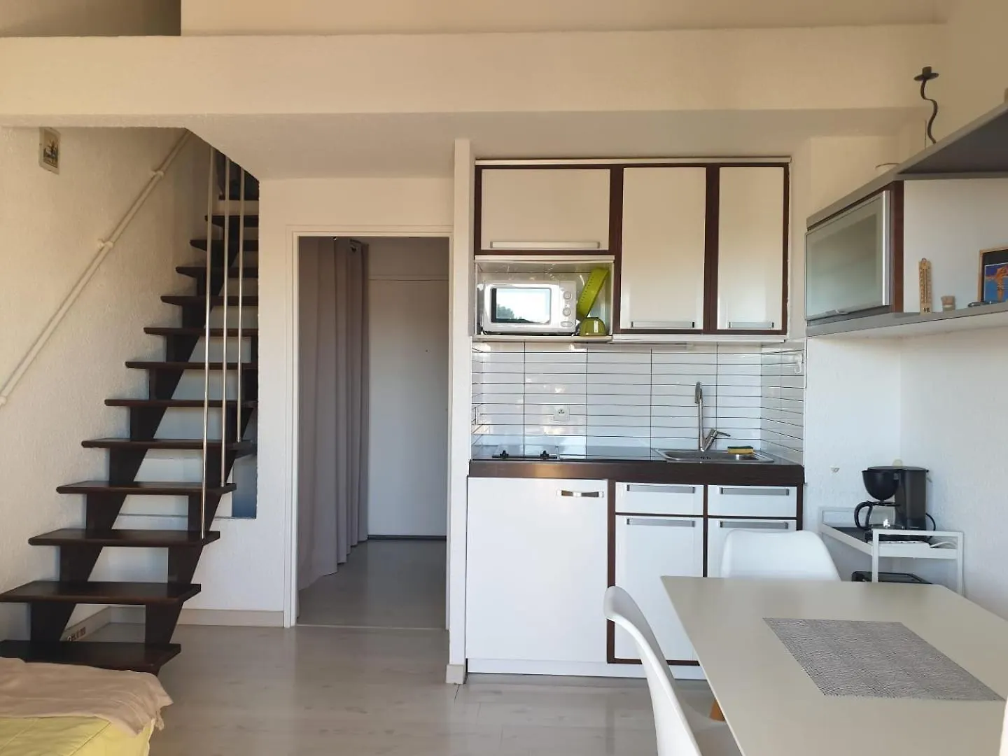 Apartment Appartement Climatise A 800M De La Plage Frejus