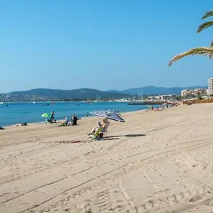 Pour 2 A 4 Personnes A 5 Min A Pied Des Plages De Appartement