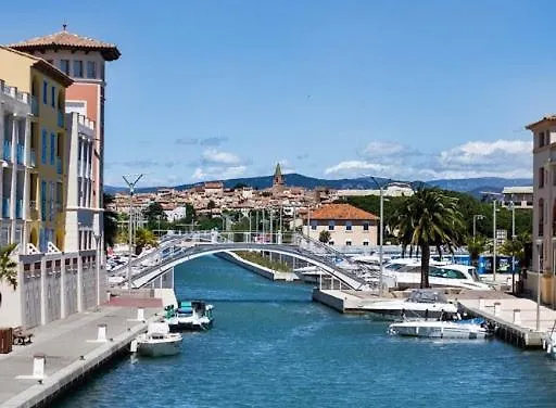 Apartment Appartement Climatise A 800M De La Plage Frejus