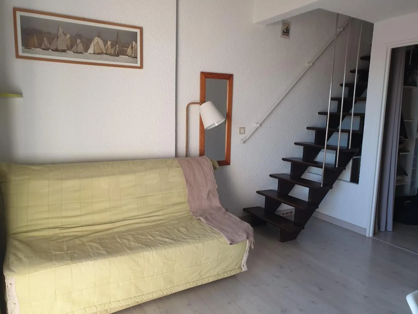 Appartement Climatise A 800M De La Plage Frejus Apartment