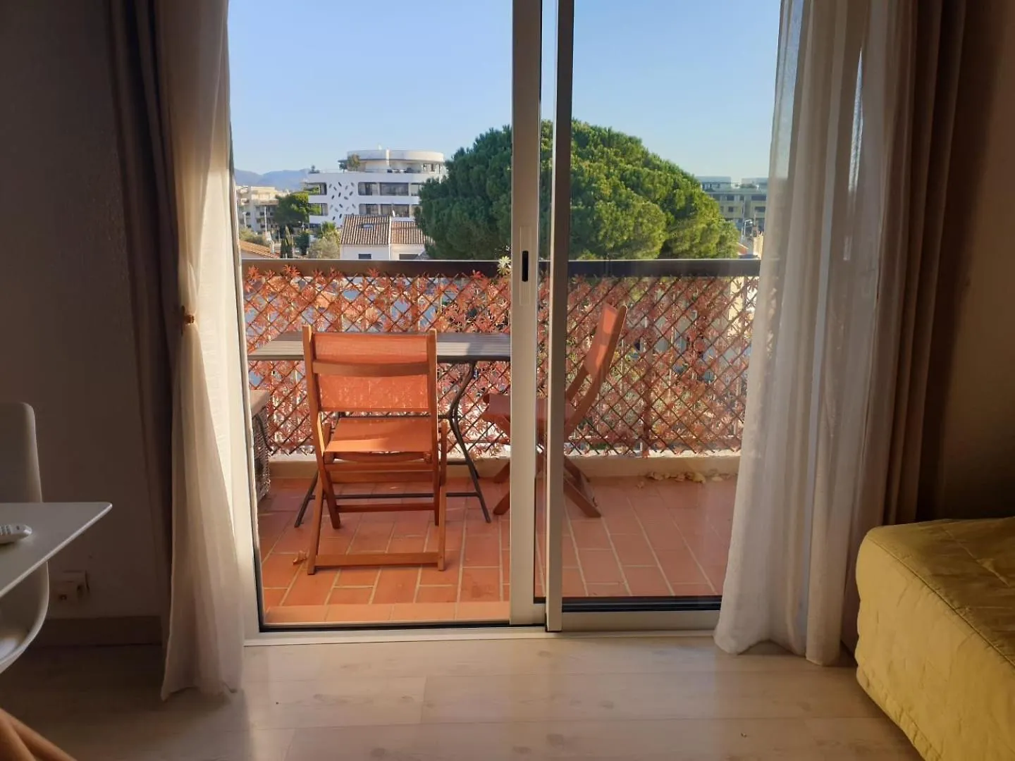Appartement Climatise A 800M De La Plage Frejus